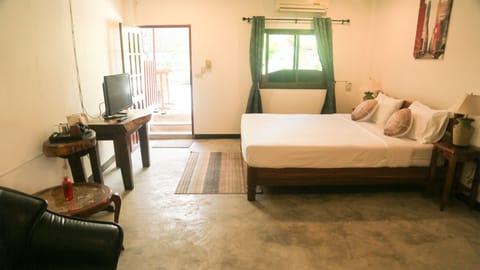 Superior Double Room | Minibar, in-room safe, free WiFi, bed sheets