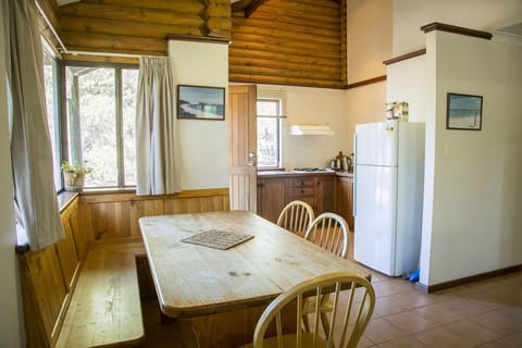 Cottage, 2 Bedrooms, Accessible, Fireplace, Wiry Wattle A | Private kitchen | Full-size fridge, microwave, stovetop, coffee/tea maker