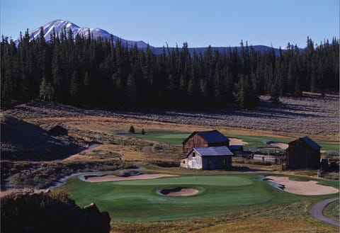9 Miles to the Keystone Ranch Golf Course - 9 Miles to the Keystone Ranch Golf Course