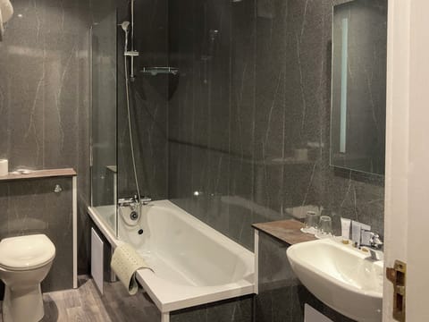 Standard One Double Bed Sea View | Bathroom | Combined shower/tub, hair dryer, towels