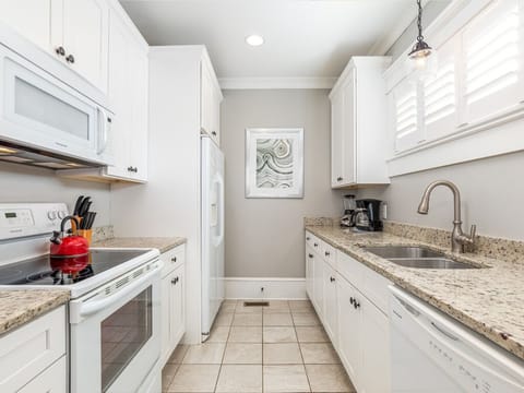 First Floor fully equipped kitchen