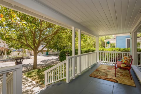 View from the Front Door, showing the spacious Front Porch excel