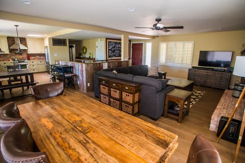 Gas Fireplace easy to operate with Remote, large wood dining tab