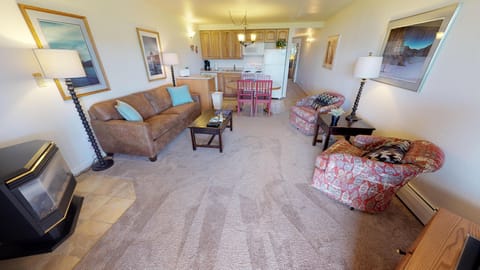 Living Room with Gas Fireplace, Flatscreen - Living Room with Gas Fireplace, Flatscreen