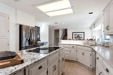 Fully equipped kitchen with double oven, toaster oven, microwave, stovetop etc..