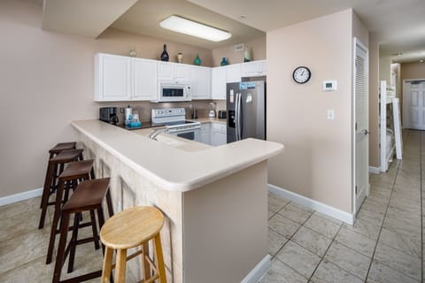 Kitchen - Breakfast Bar - Additional seating at the breakfast bar.