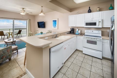 Kitchen - A full kitchen is a great amenity to have when on vacation- the family can still have the healthy, well rounded meals they need.