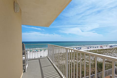 Sea Dunes 304 balcony