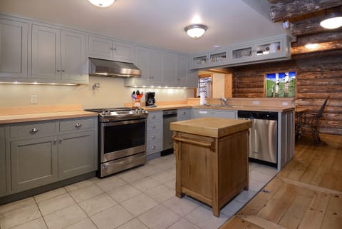 Spacious kitchen