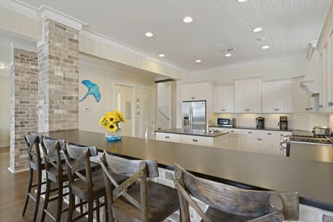 Out of the Blue - Event Friendly Crystal Beach Vacation Rental House with Golf Cart, Private Pool, and Spa Tub in Destin, Florida - Five Star Properties Destin/30A