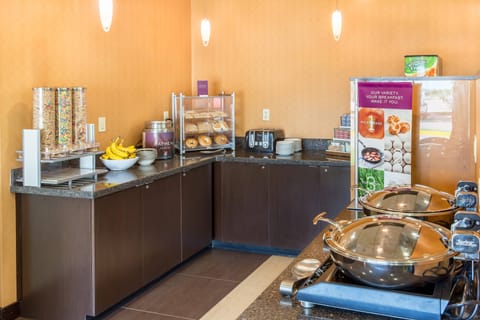 Free daily buffet breakfast