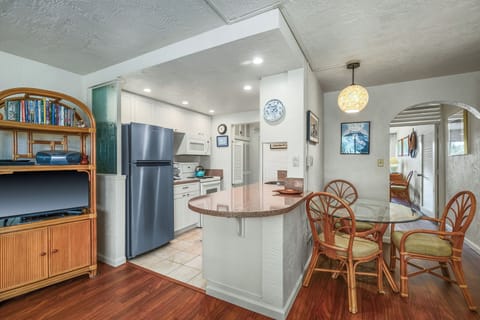 Kitchen and dining area
