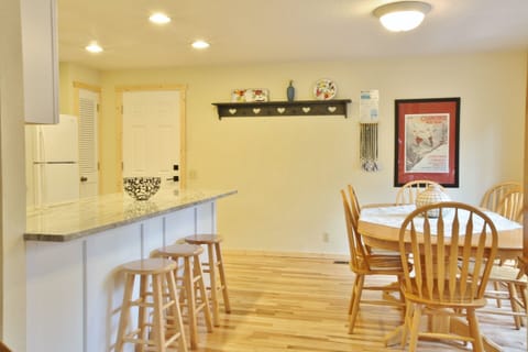Dining/Kitchen