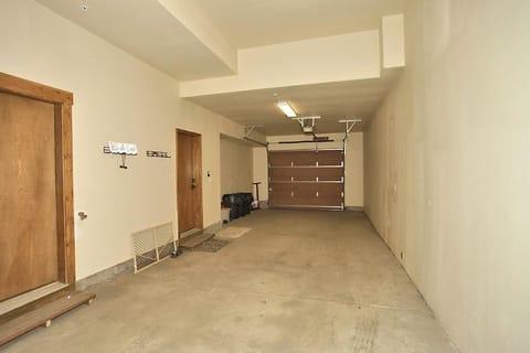 Heated garage with ski storage