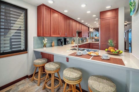 Lawai Beach Resort 1401 - Beautiful Bar Setting Perfect for Breakfast