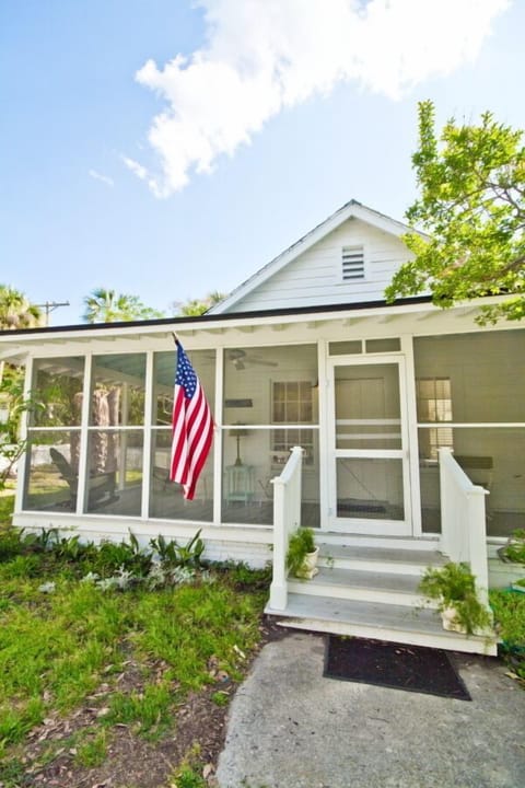 Welcome to our Enlisted Mens Mess Hall! - Step up into military history! This home once served as the mess hall for enlisted men stationed at Fort Screven in the 1920s.