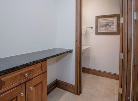 Lionsquare-N-402-Web_18