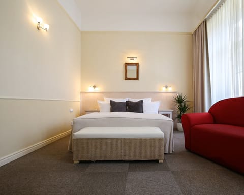 Standard Double Room | Premium bedding, minibar, in-room safe, individually decorated