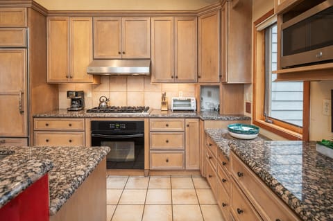 Plenty of counter space in the kitchen