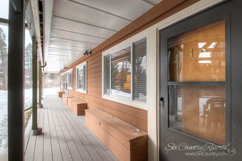 Ski storage