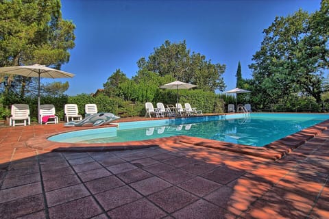 Building Exterior, Main