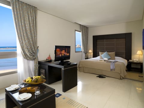 Deluxe Room, Sea View | Premium bedding, minibar, in-room safe, individually decorated