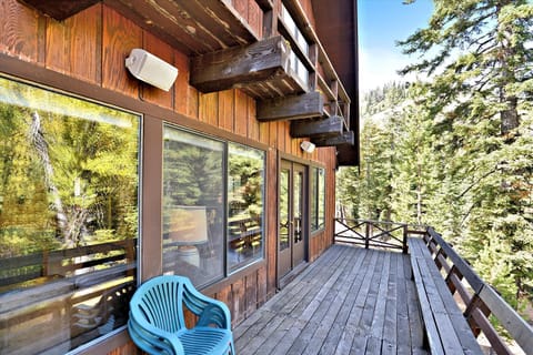 main level-deck-_mre0120