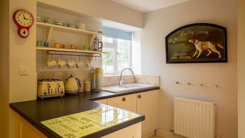 Kitchen, Swallows Rest, Bolthole Retreats