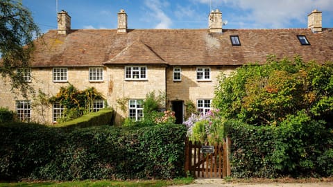 Exterior Front, Swallows Rest Cottage, Bolthole Retreats