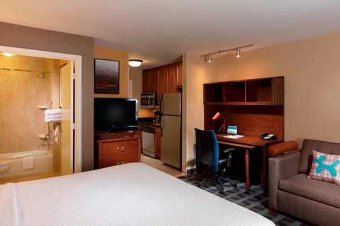 In-room safe, desk, laptop workspace, iron/ironing board
