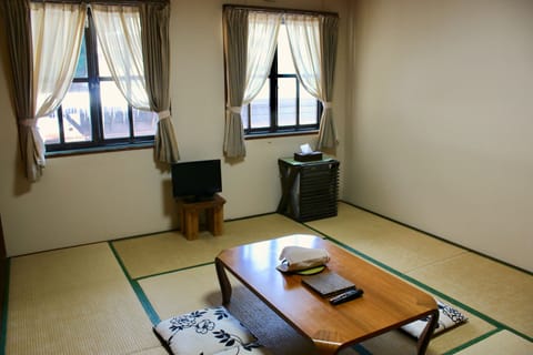 Japanese Style Room | Iron/ironing board, free WiFi