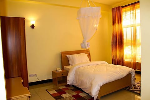 Standard Room | 1 bedroom, premium bedding, minibar, in-room safe