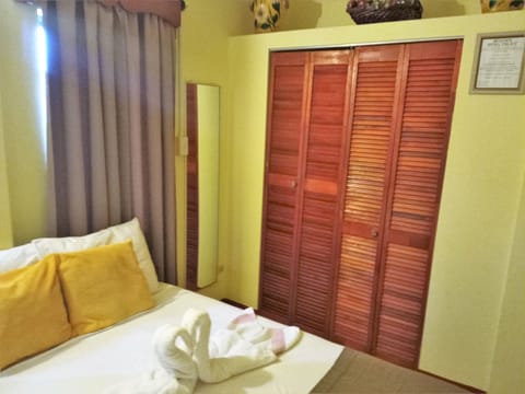 Deluxe Double Room, Non Smoking | Premium bedding, in-room safe, blackout drapes, iron/ironing board