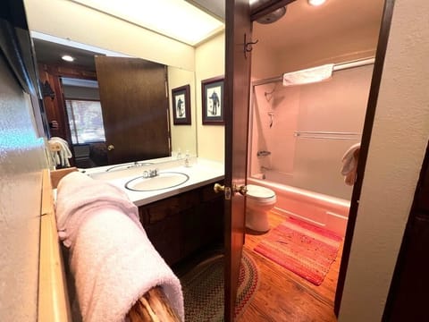 Condo, 2 Bedrooms | Bathroom | Towels