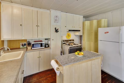 Fully equipped kitchen!