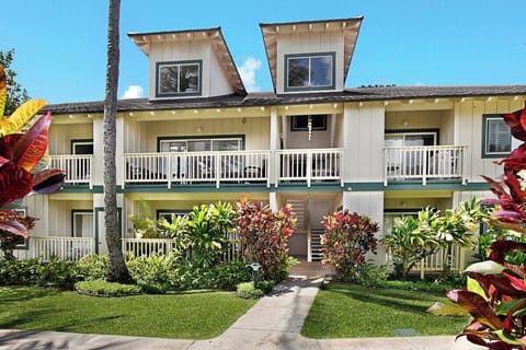 Regency 522 Entry & Stairwell