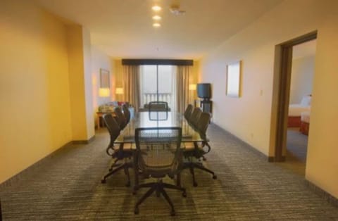 Suite, 2 Double Beds (Conference Table) | In-room dining
