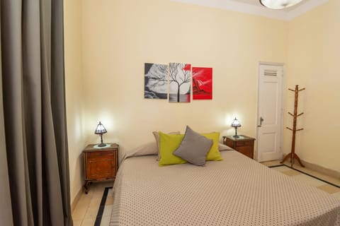 1 bedroom, memory foam beds, individually furnished, desk