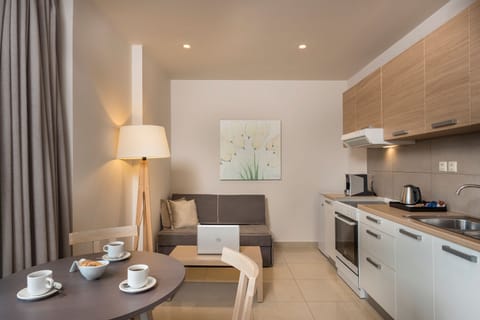 Standard Apartment, 1 Bedroom | Private kitchen | Fridge, coffee/tea maker, electric kettle