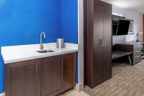 Suite, 2 Queen Beds, Accessible (Hearing) | Room amenity