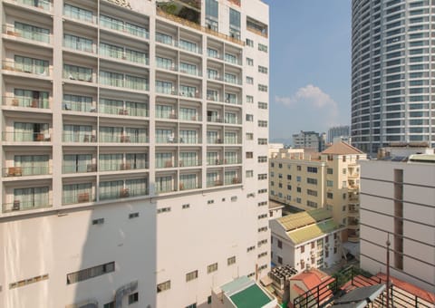 Superior Quadruple Room | City view from property