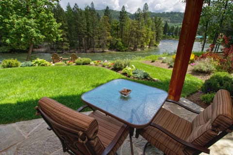 Luxury Room, Hot Tub, River View (Alpine Suite) | View from room
