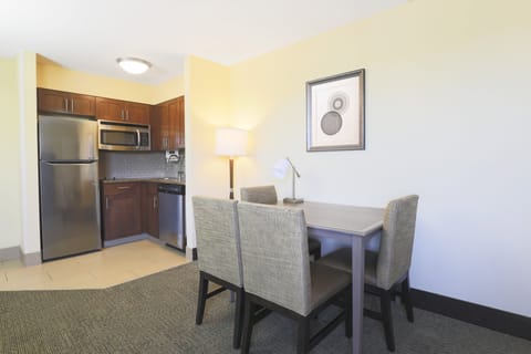 Suite, 2 Bedrooms, Kitchen | Private kitchen | Full-size fridge, microwave, stovetop, dishwasher