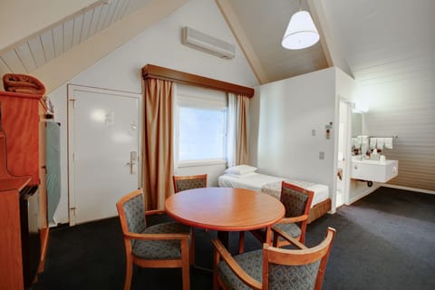 Quadruple Room, Multiple Beds | In-room dining