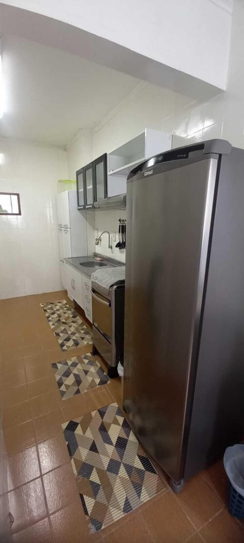 Family Apartment, 2 Bedrooms, Accessible | Private kitchen | Fridge, microwave, oven, stovetop