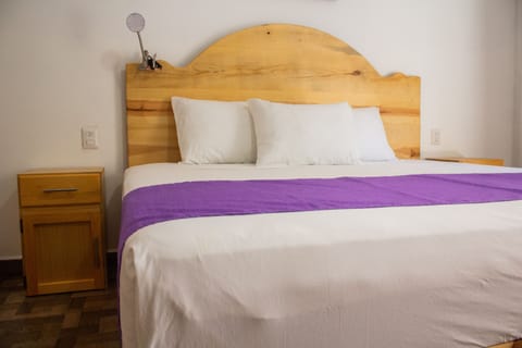 Deluxe Room | In-room safe, iron/ironing board, rollaway beds, free WiFi