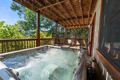 Architecture, Building, House, Porch, Tub
