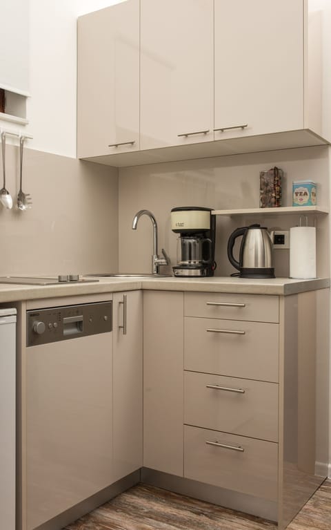 Apartment, 2 Bedrooms | Private kitchenette | Fridge, microwave, stovetop, dishwasher