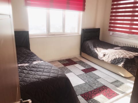 Basic Twin Room, 2 Bedrooms | 2 bedrooms, minibar, free WiFi, bed sheets