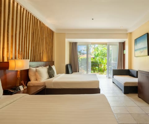 Premier Room | In-room safe, individually decorated, desk, free WiFi